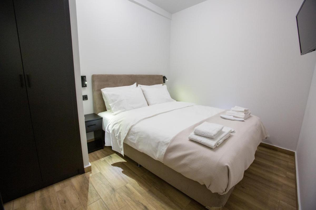 Raise Acropolis View Suites - Housity