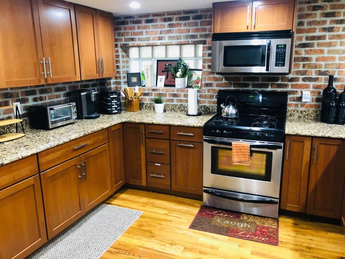 UPDATED Amazing Bi -Level Condo minutes from water views of New York City - Housity