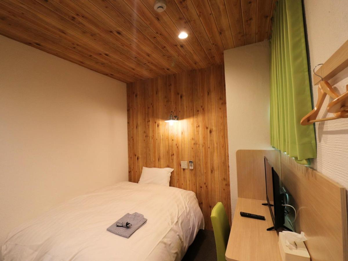 Hiroshima Peace Hotel - Housity