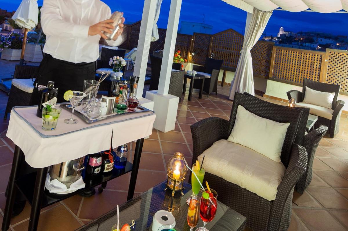 Bebidas en Hotel Royal Plaza