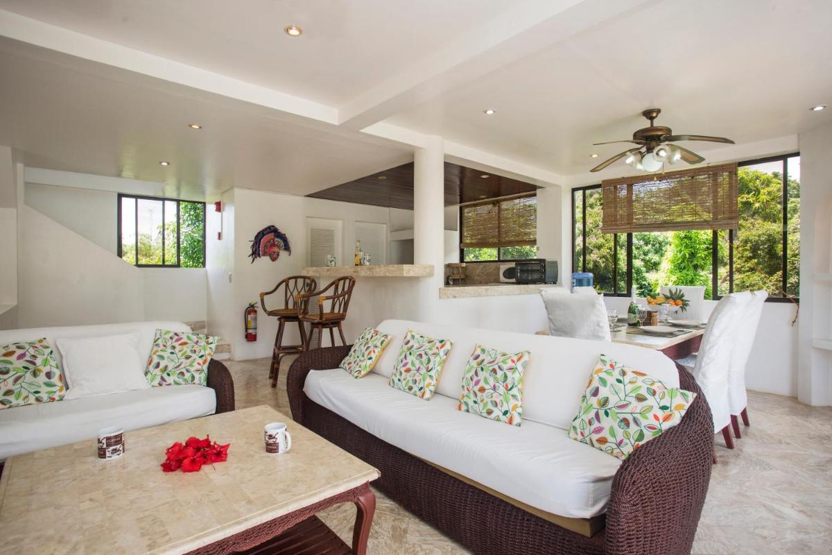 Franky Villa - Housity