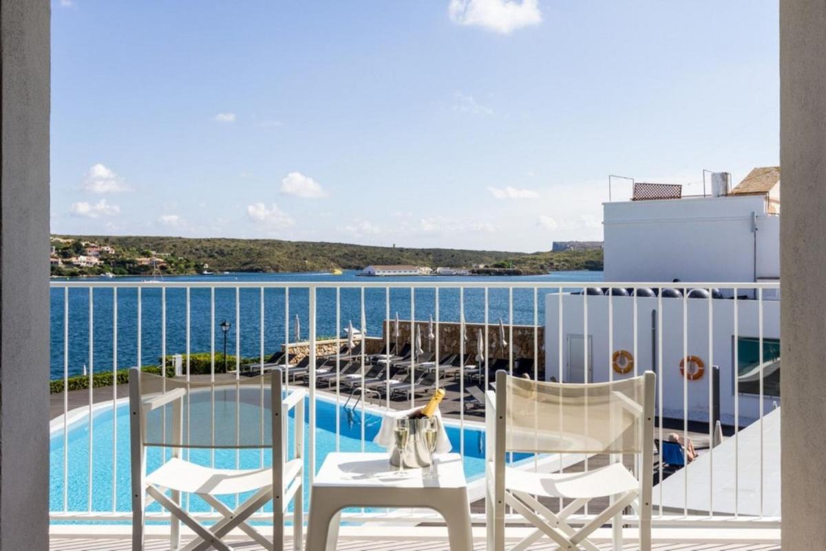 Piscina en o cerca de ARTIEM Carlos - Adults Only