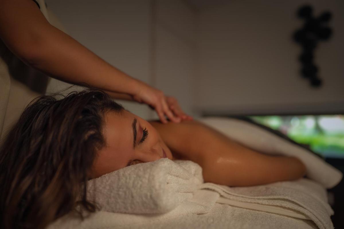 O spa e/ou outras comodidades de bem-estar em Quintinha Sao Joao Hotel & Spa
