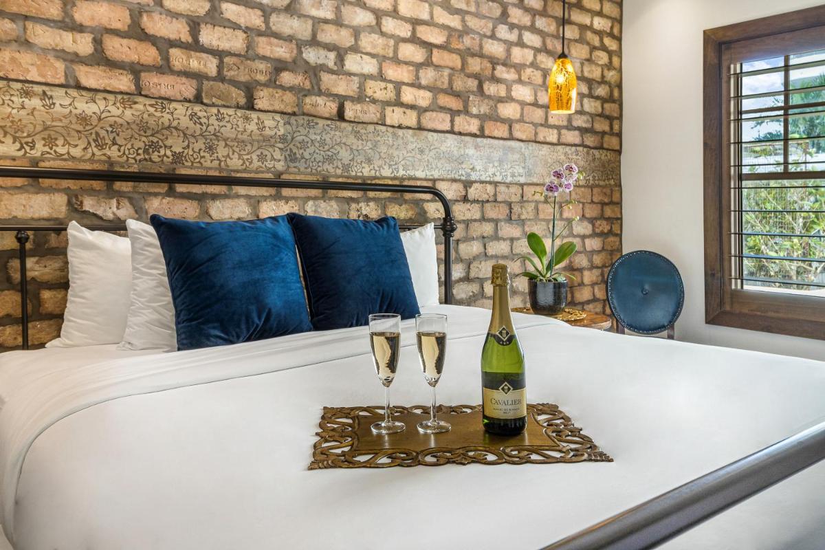 Cavalier South Beach Hotel - Housity