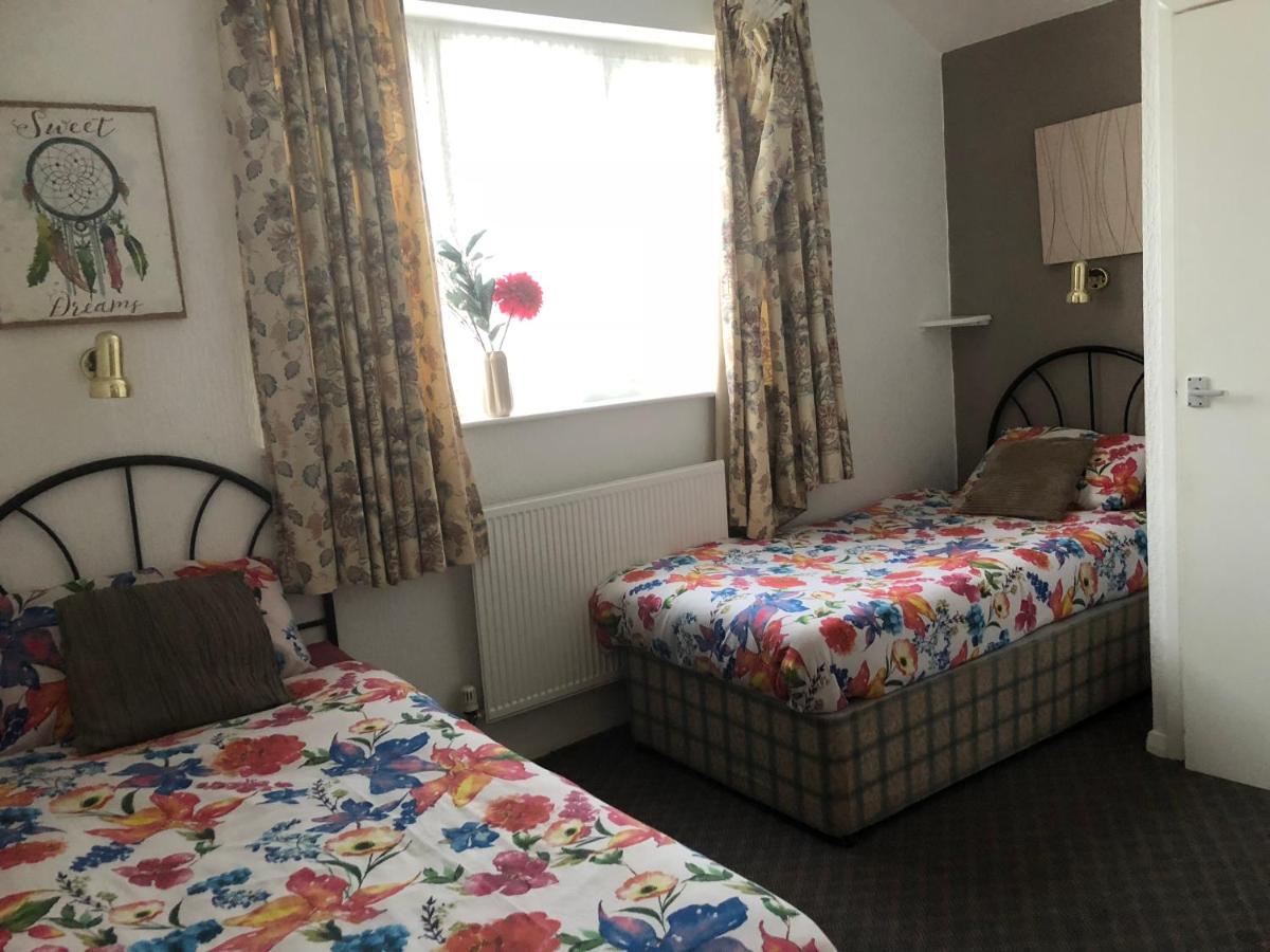 Melrose Hotel - Housity