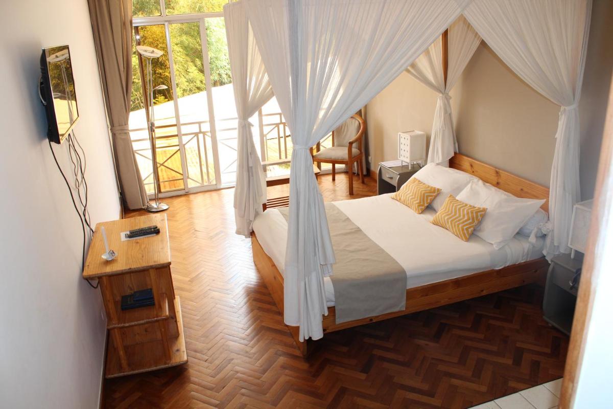 Riviera Garden - Housity