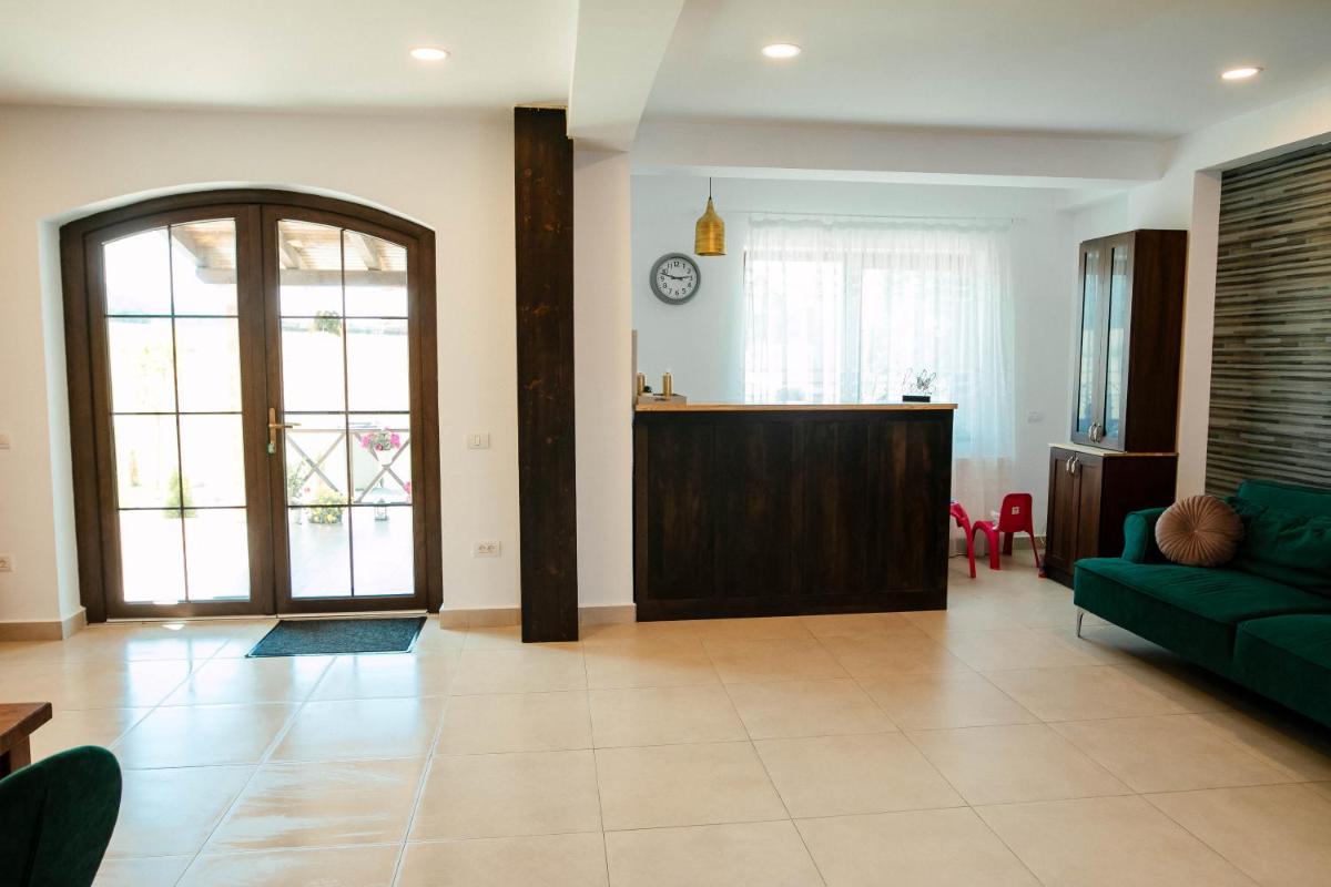 Casa Iarina - Housity