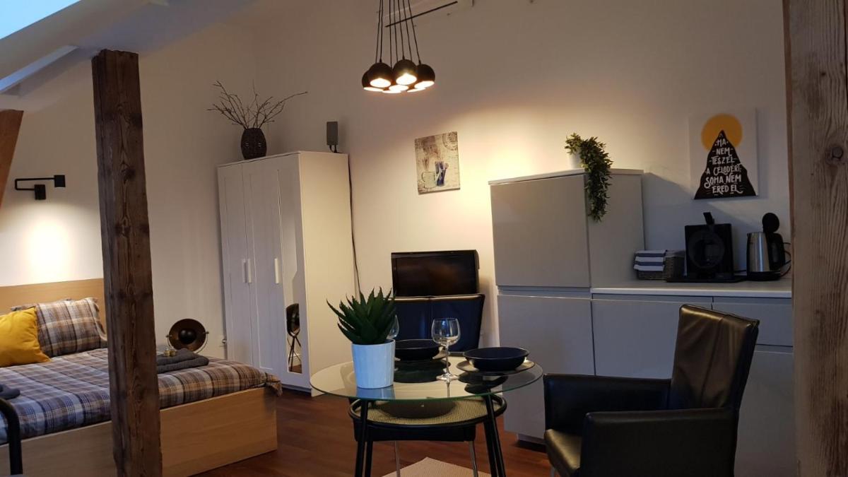 Boutique II. - Housity