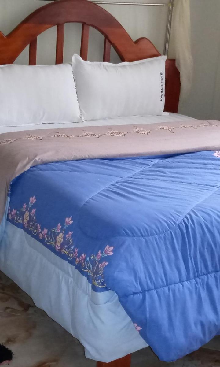 Davis Tours Home Stay - Housity