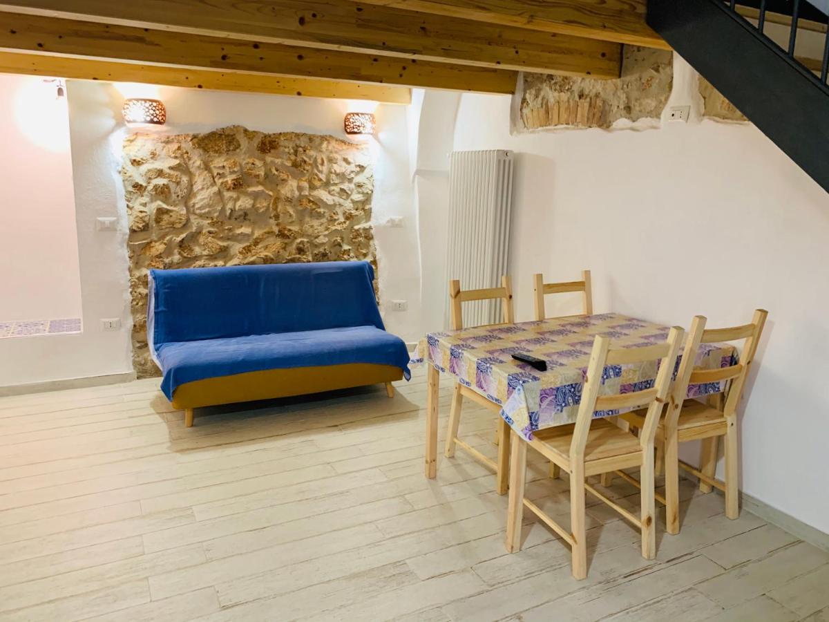 Noi Due - Housity