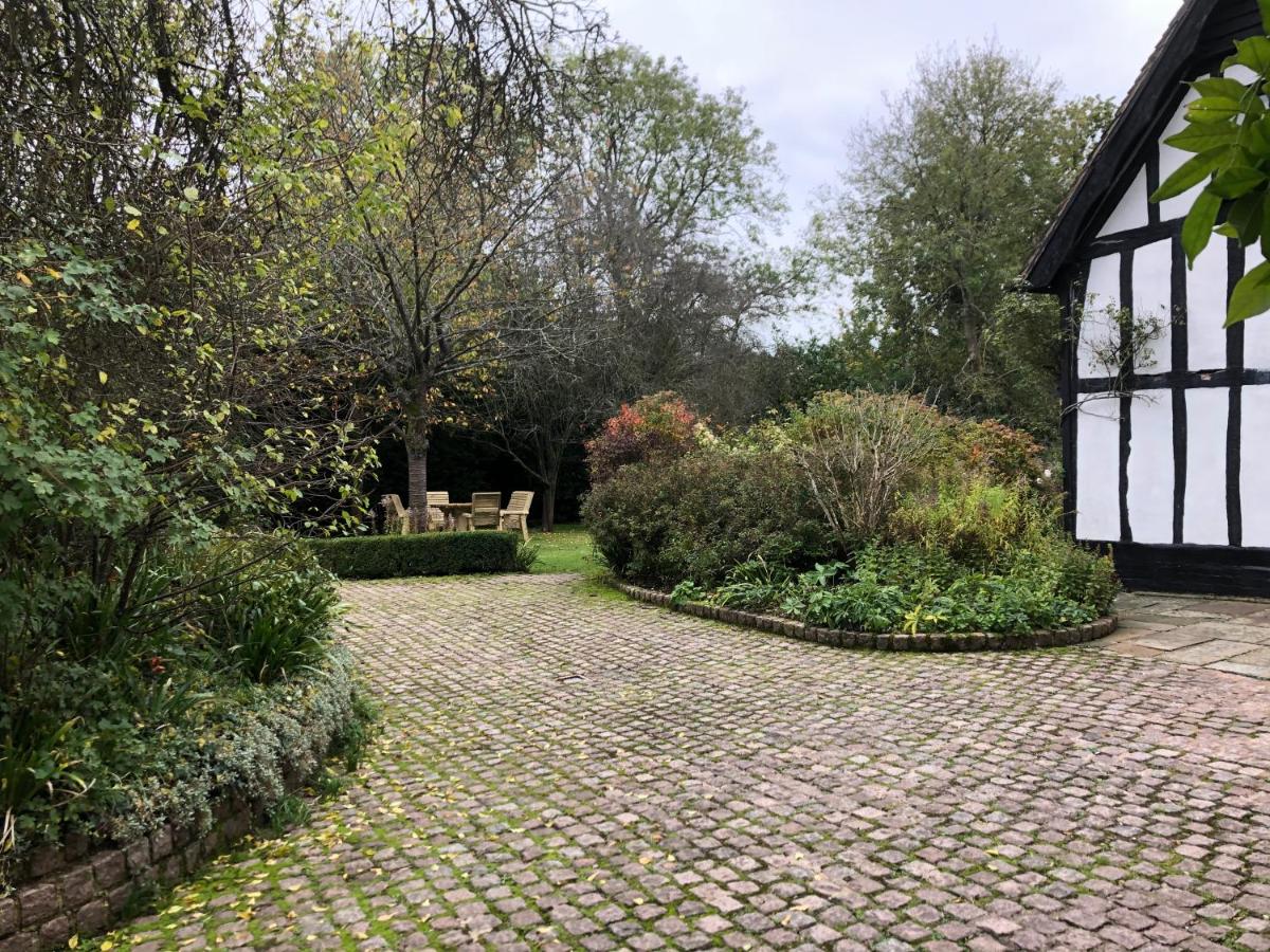 The Game Keeper's Lodge - Housity