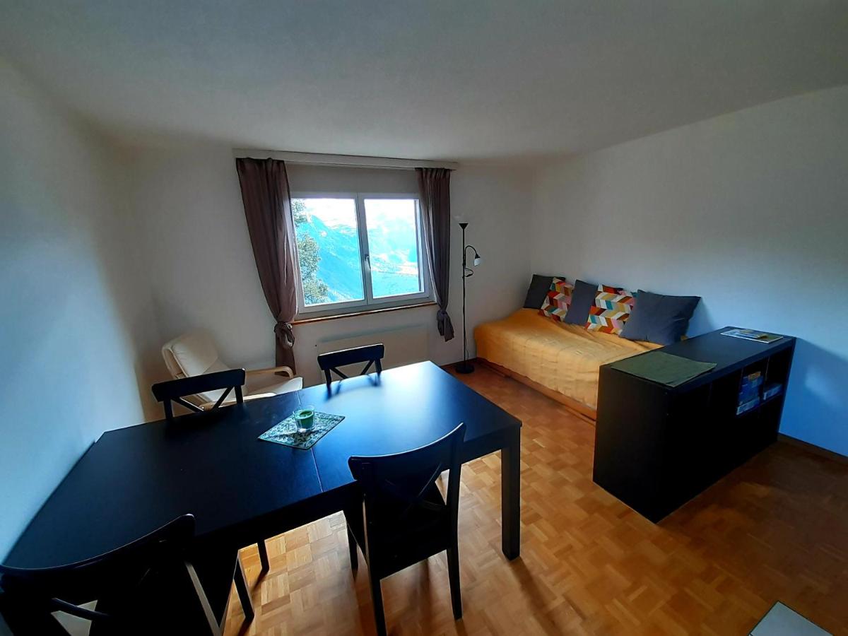 Apartment 2,5 Zimmer im Ferienhaus Damian - Housity
