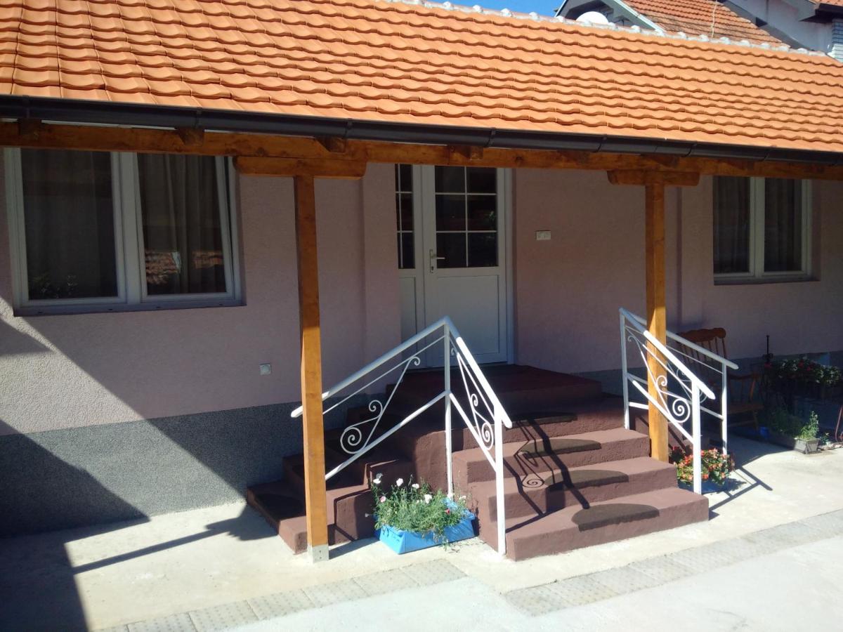 Apartman Djordano - Housity