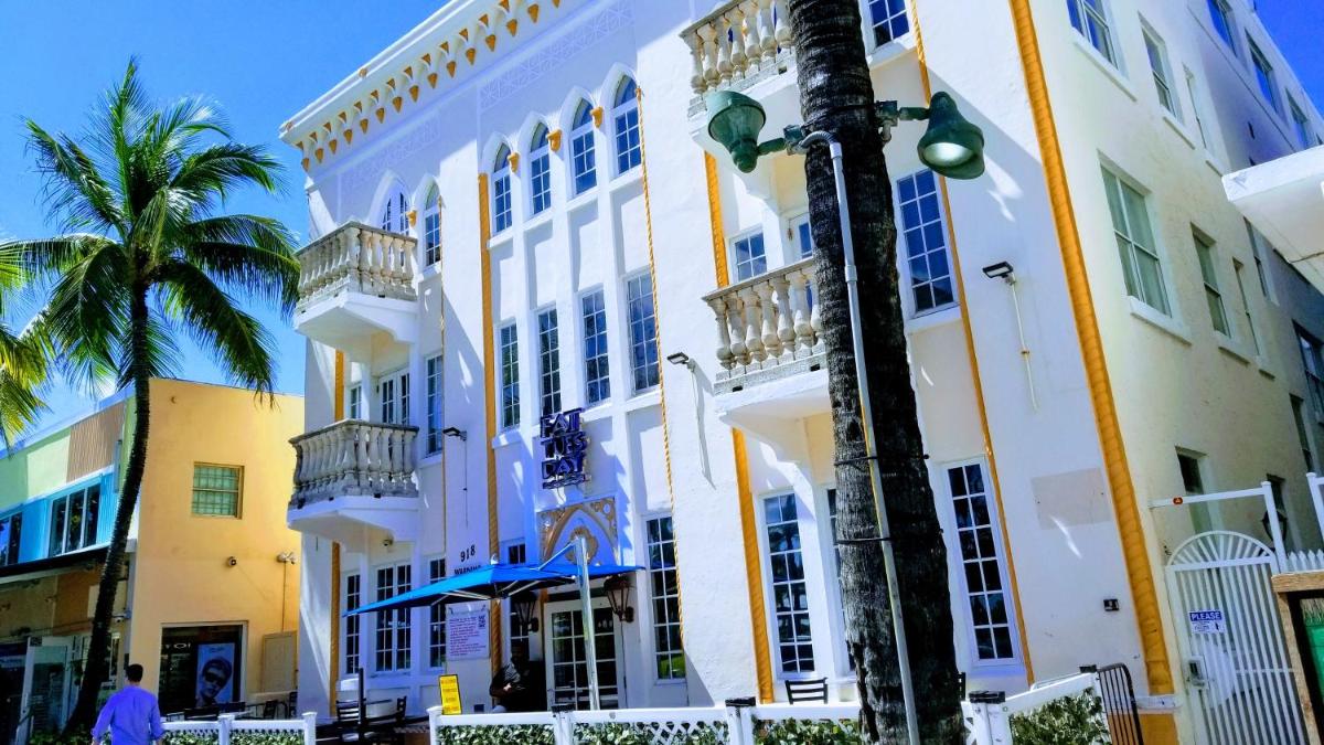 918 SOBE FLATS - Housity