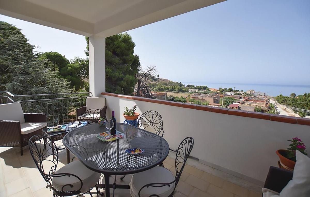 Charming Apartment in Sciacca with Sea View - Housity