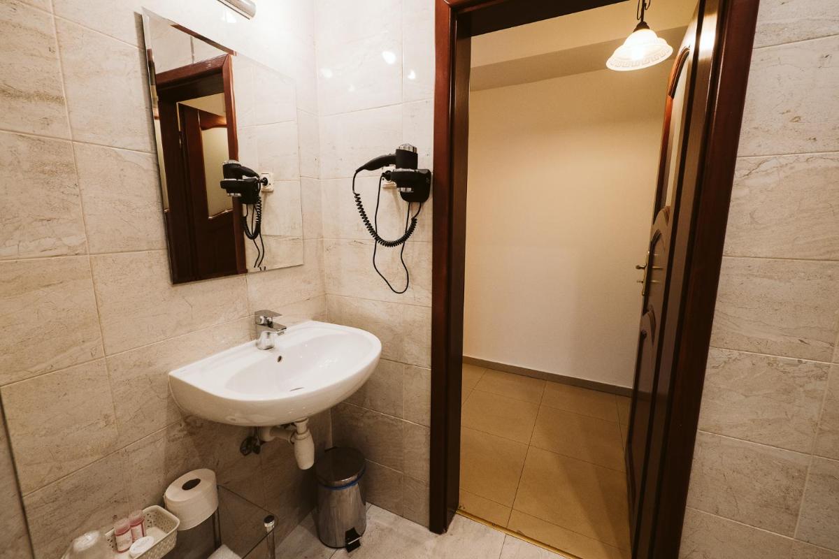 Hotel Groman - Housity