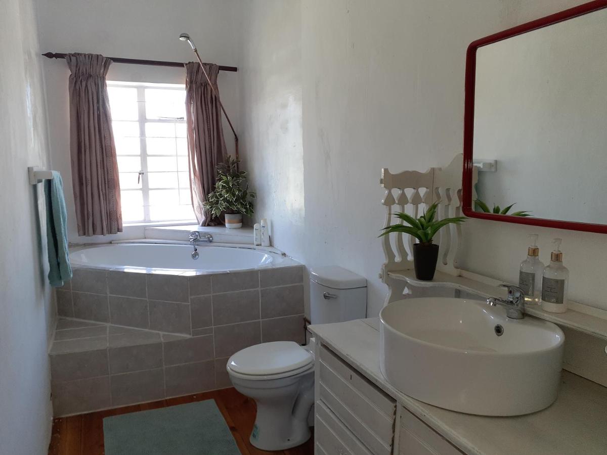 Frosty Peaks Farmstay - Housity