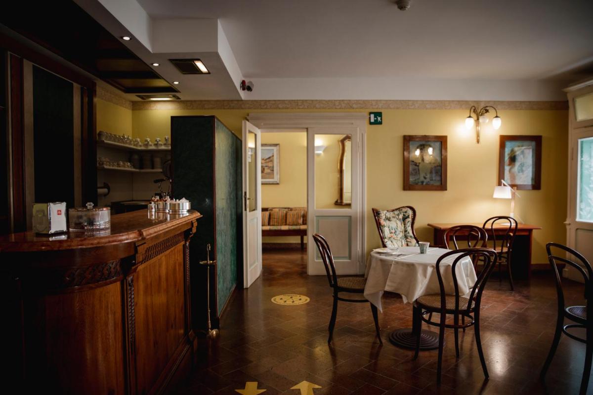 Hotel San Genesio - Housity