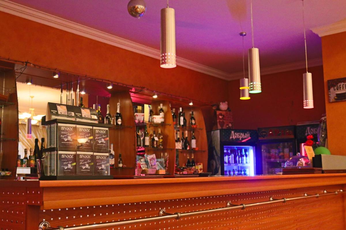 Meridian-Yug Hotel - Housity