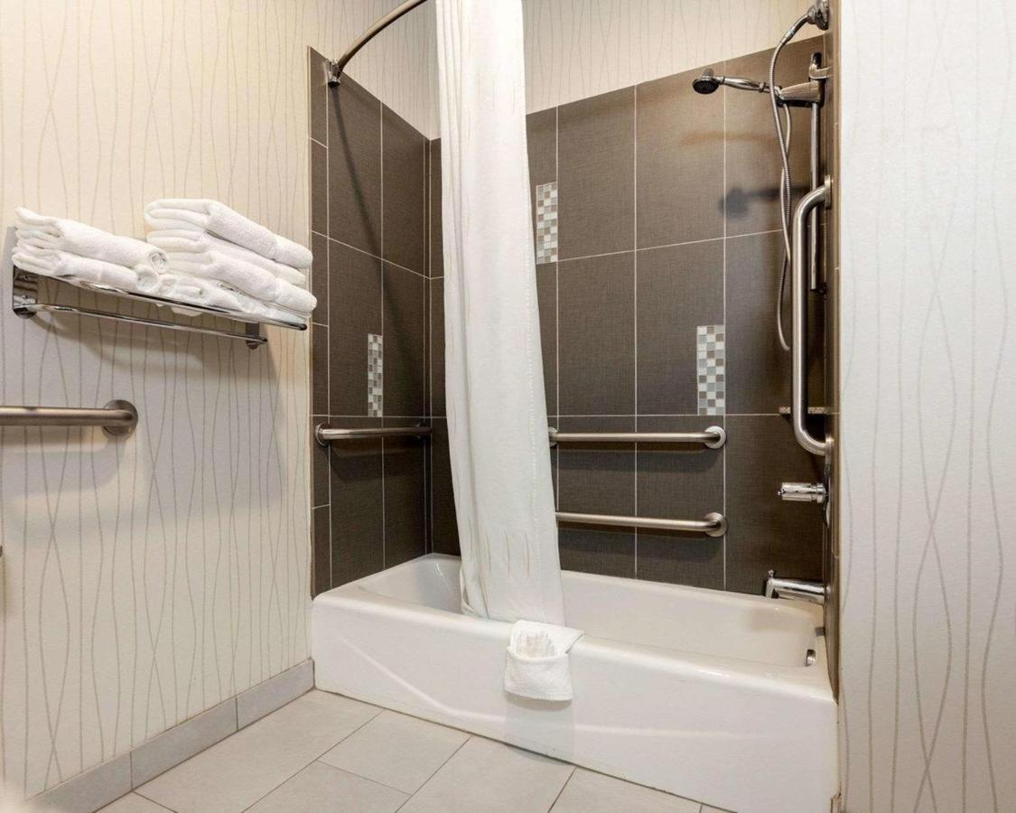 Comfort Suites Greenville - Hizvo