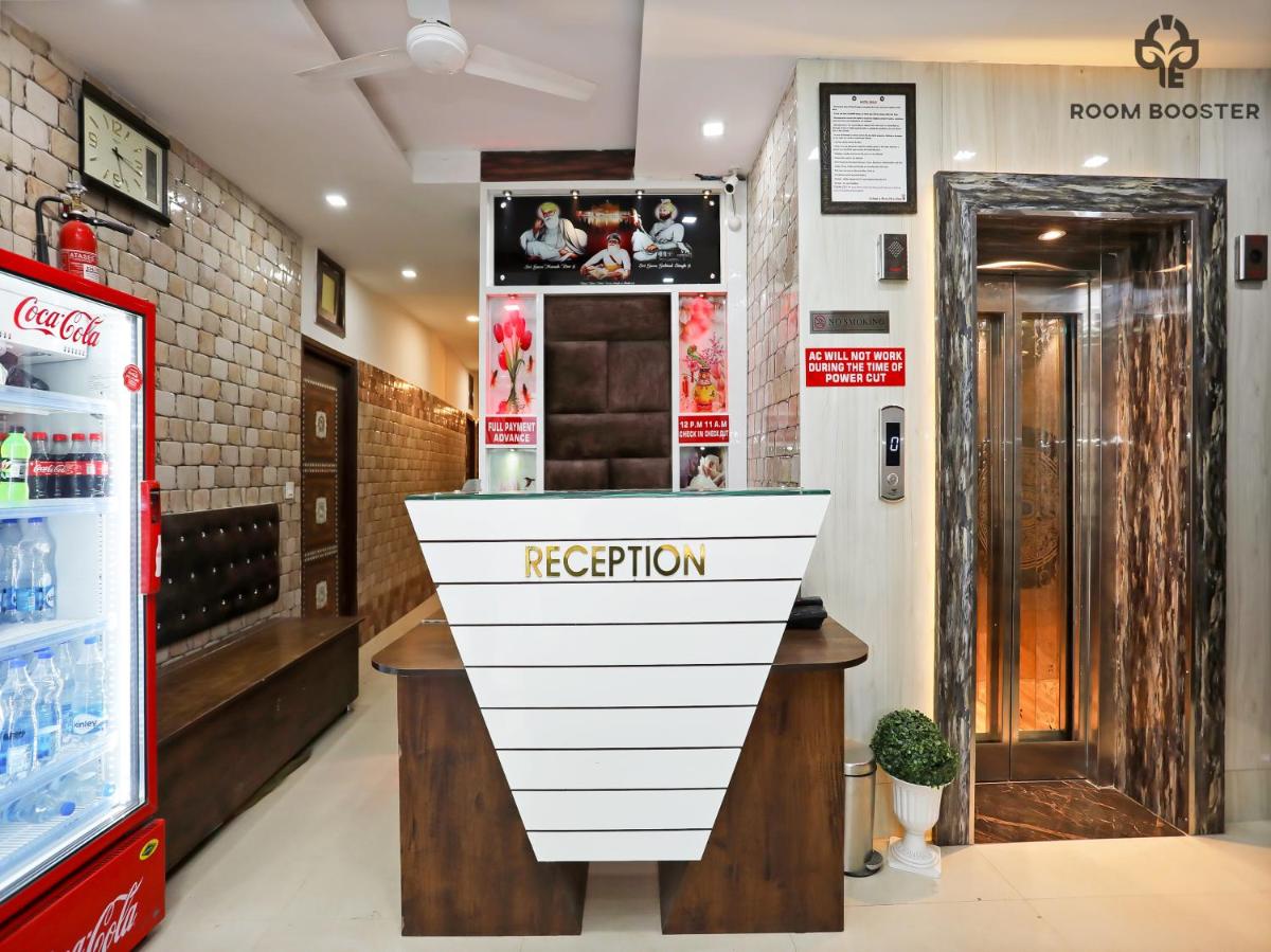 Hotel Sehmi's Best Rest Inn - Housity