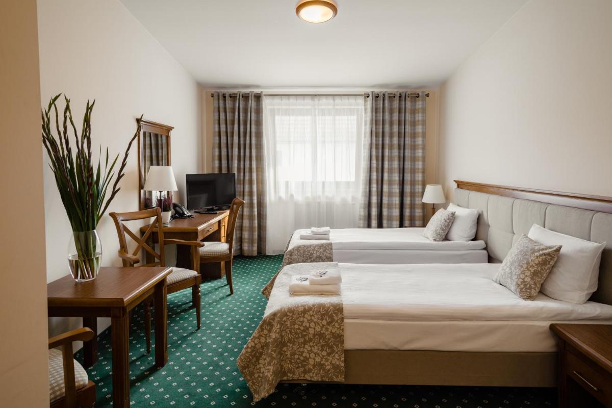 Hotel Ranczo Smyczyna - Housity
