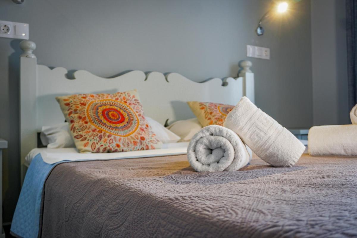 Aphrodite Art Hotel Aegina - Housity