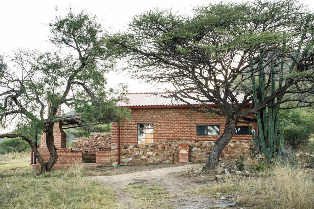 Otavi Vineyards Self-Catering & Camping - Housity
