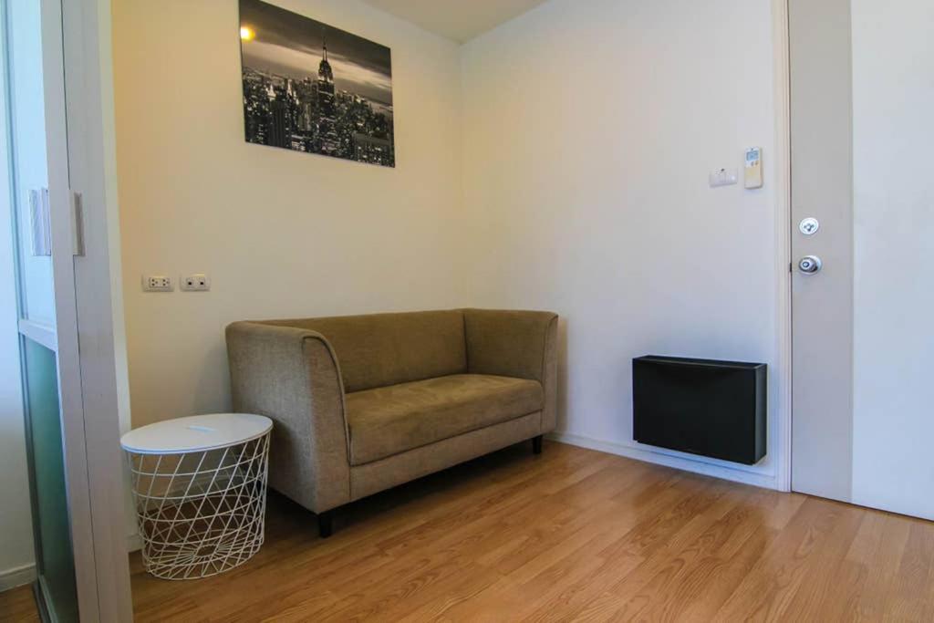 Nice Condo near Ramkhamhaeng 60, Lam Sali MRT - Housity