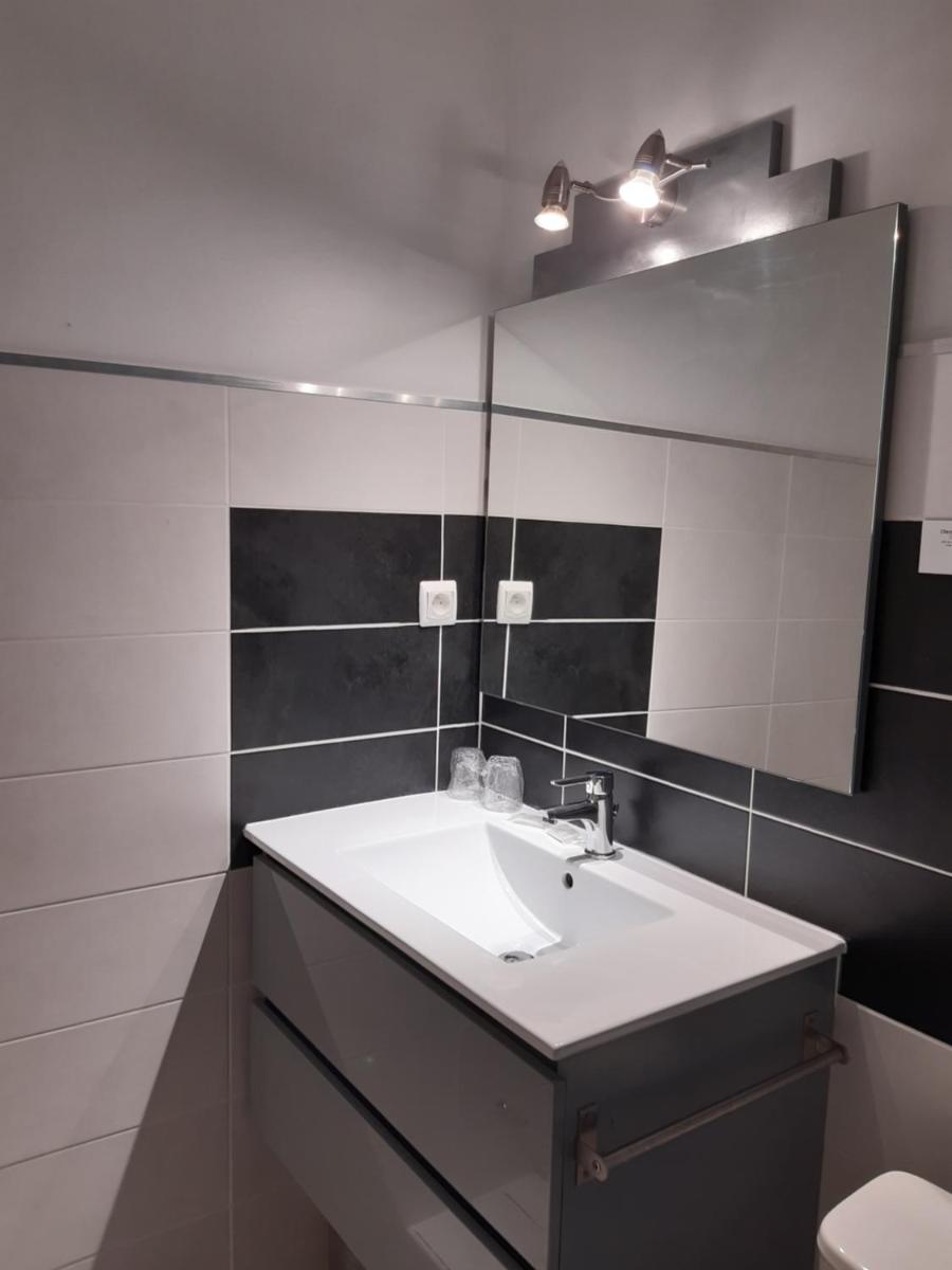 Logis Hotel Le Relais du Serre - Hizvo