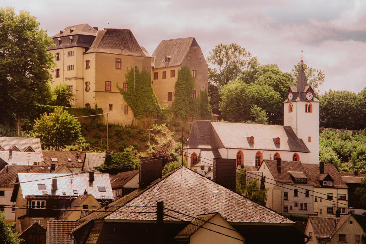 Alte Landratsvilla Hotel Bender - Housity