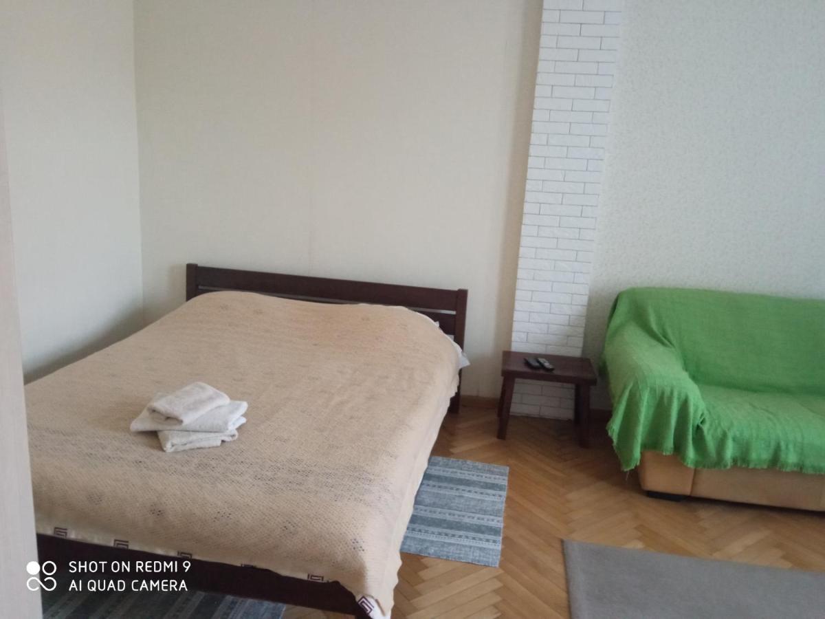 Apartments on Arkhypenka Street - Housity