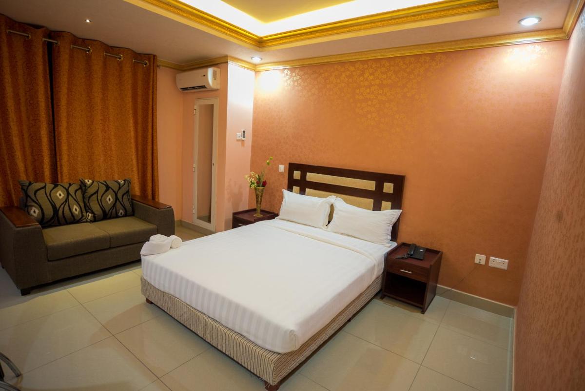 Euro Hotel and Apartments - Housity