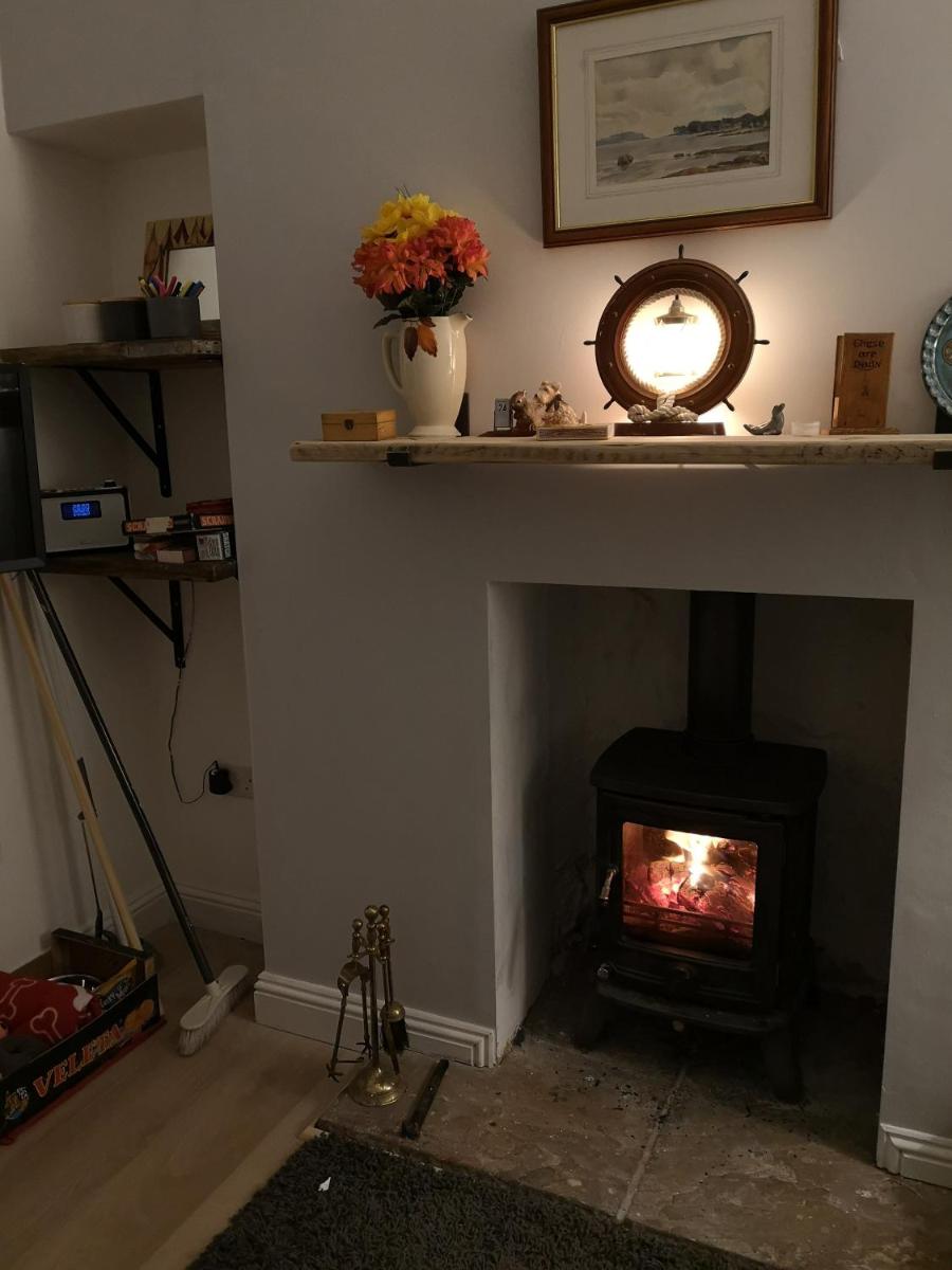 Beside the Bay - Housity