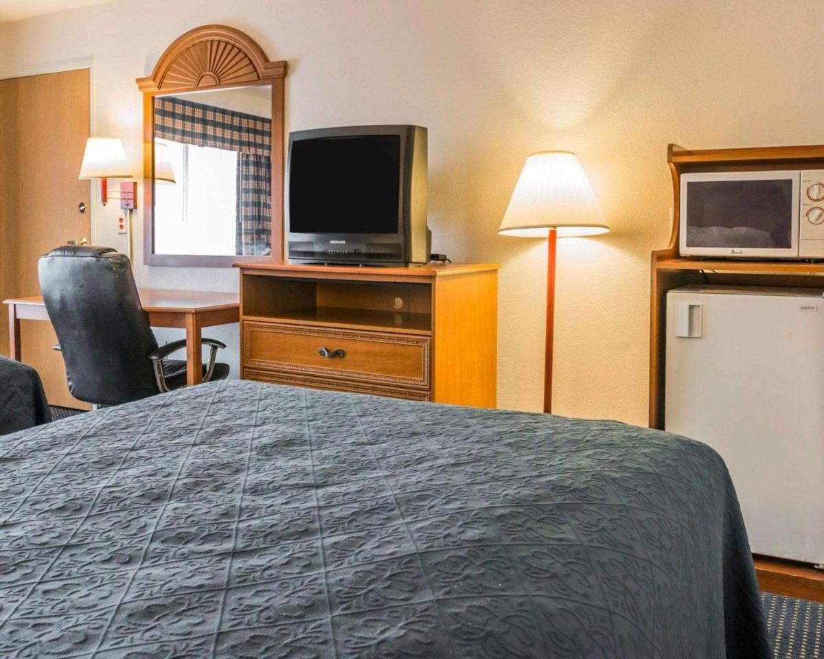 Quality Inn Kalamazoo near Wings Stadium - Housity