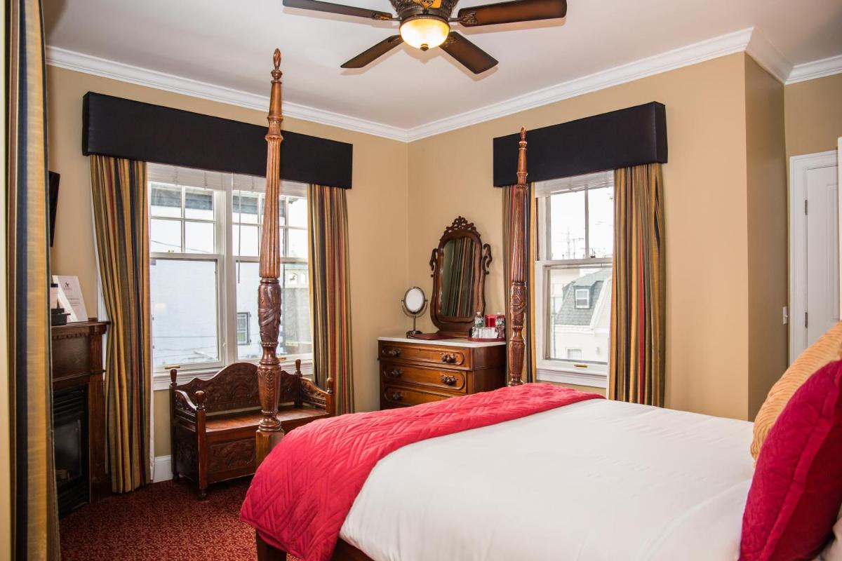 Suitetrails - Almondy Inn Bed & Breakfast