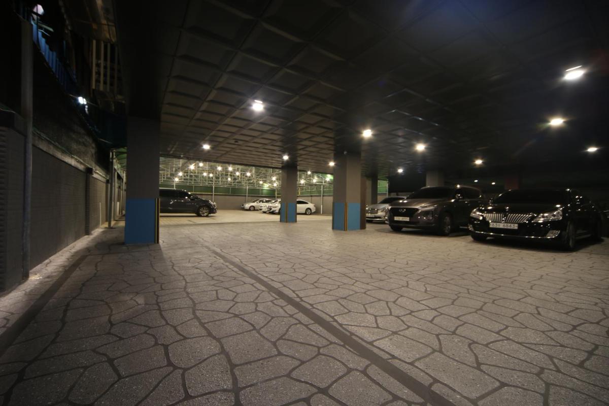 The Stone Bridge Hotel Sasang - Housity