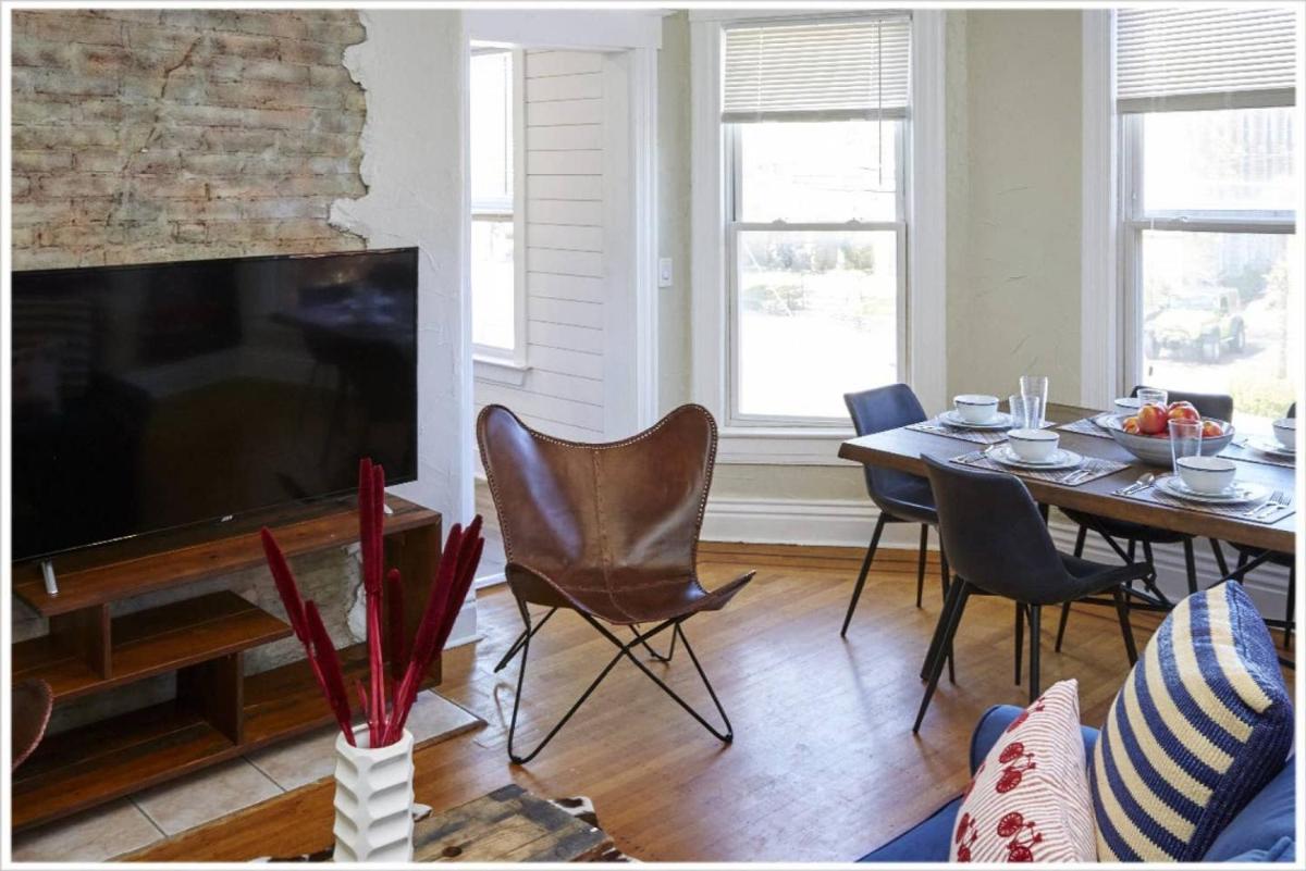 Heart of Highlands 3BR Loft - Housity