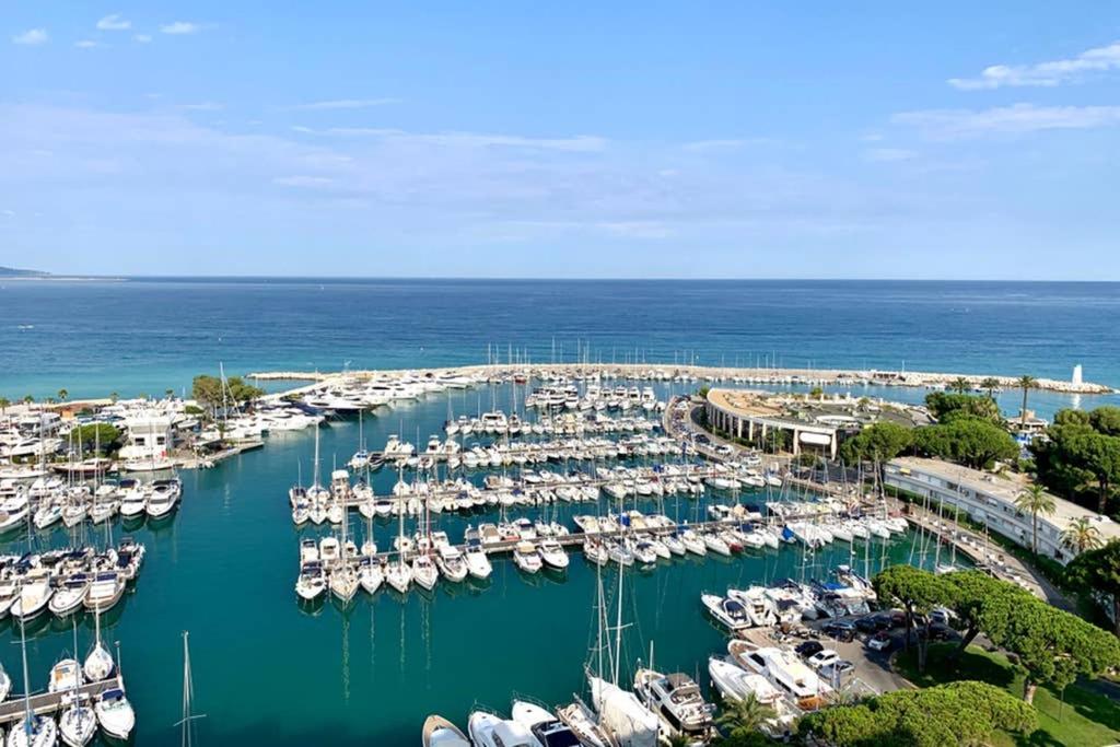 Suitetrails - Sea view luxury apartment