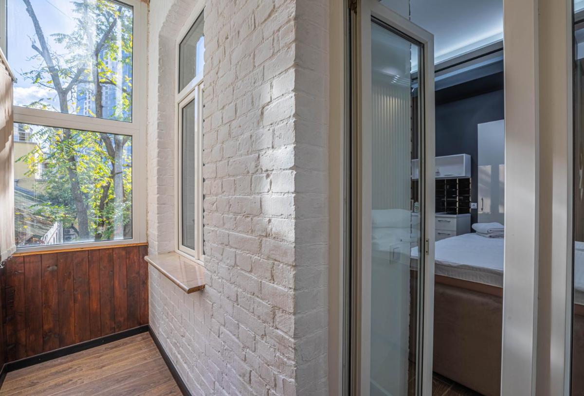 Luxury Urban Lofts Across Baseina & Arena - Housity