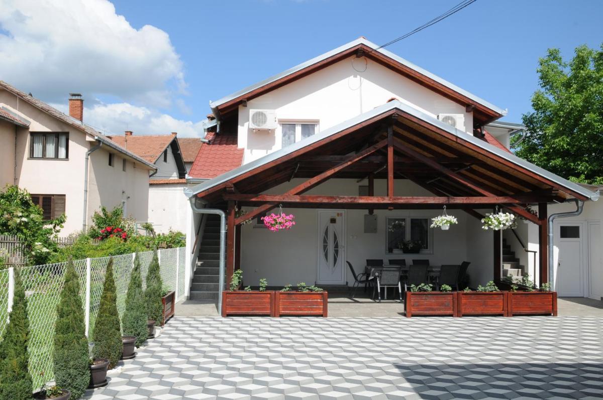 Favorit Apartments Čačak - Housity