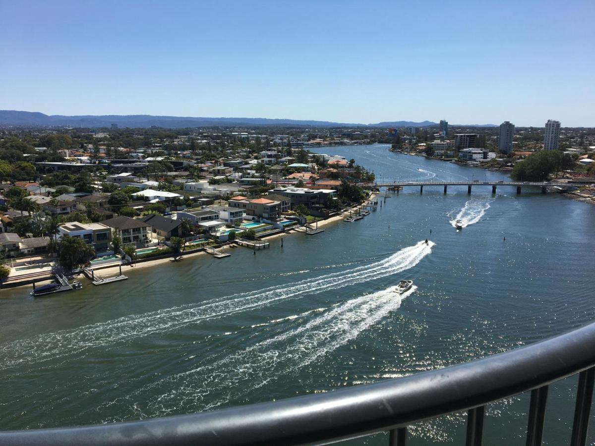 Silverton Apartment Resort Surfers Paradise - Housity