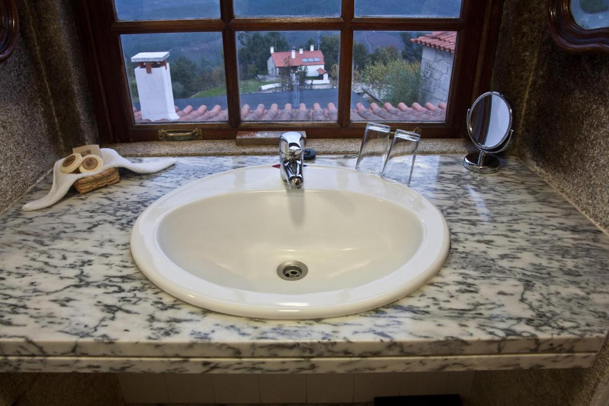Imagem da galeria de Hotel Rural Quinta da Geia em Aldeia das Dez
