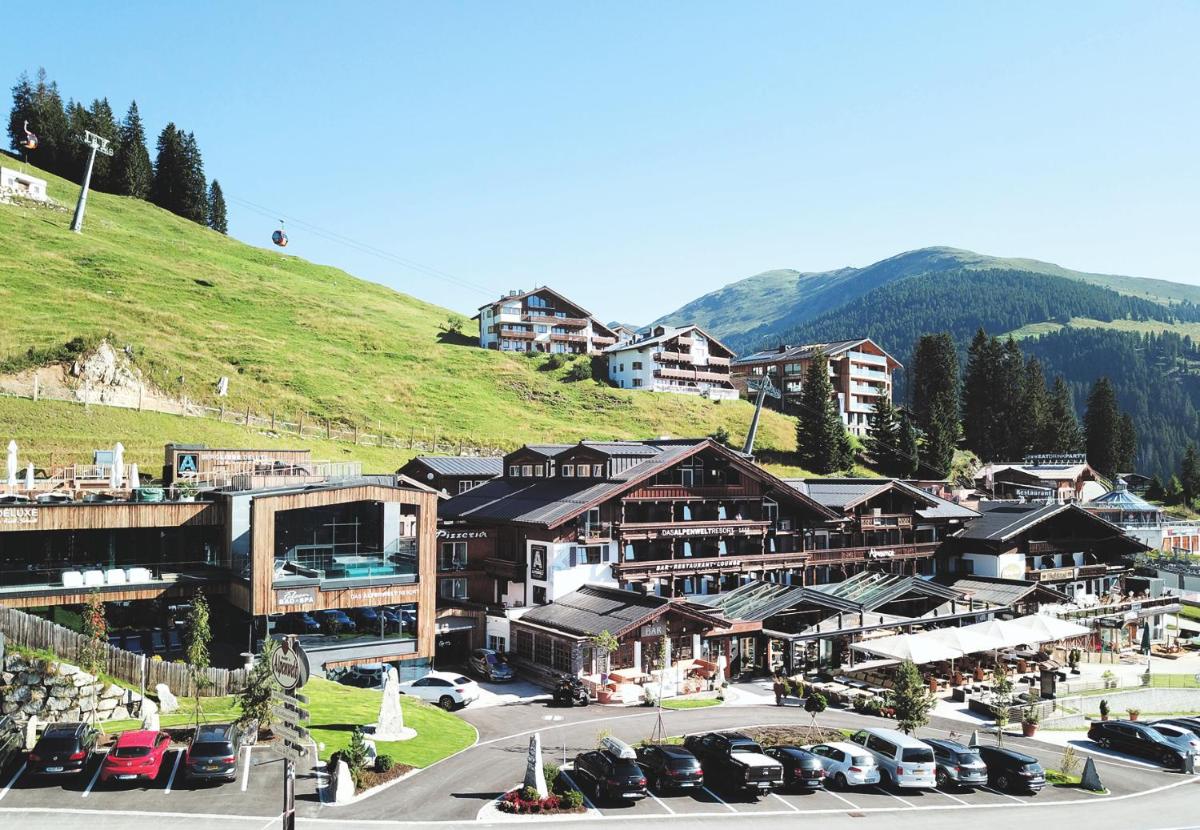 MY ALPENWELT Resort - Housity
