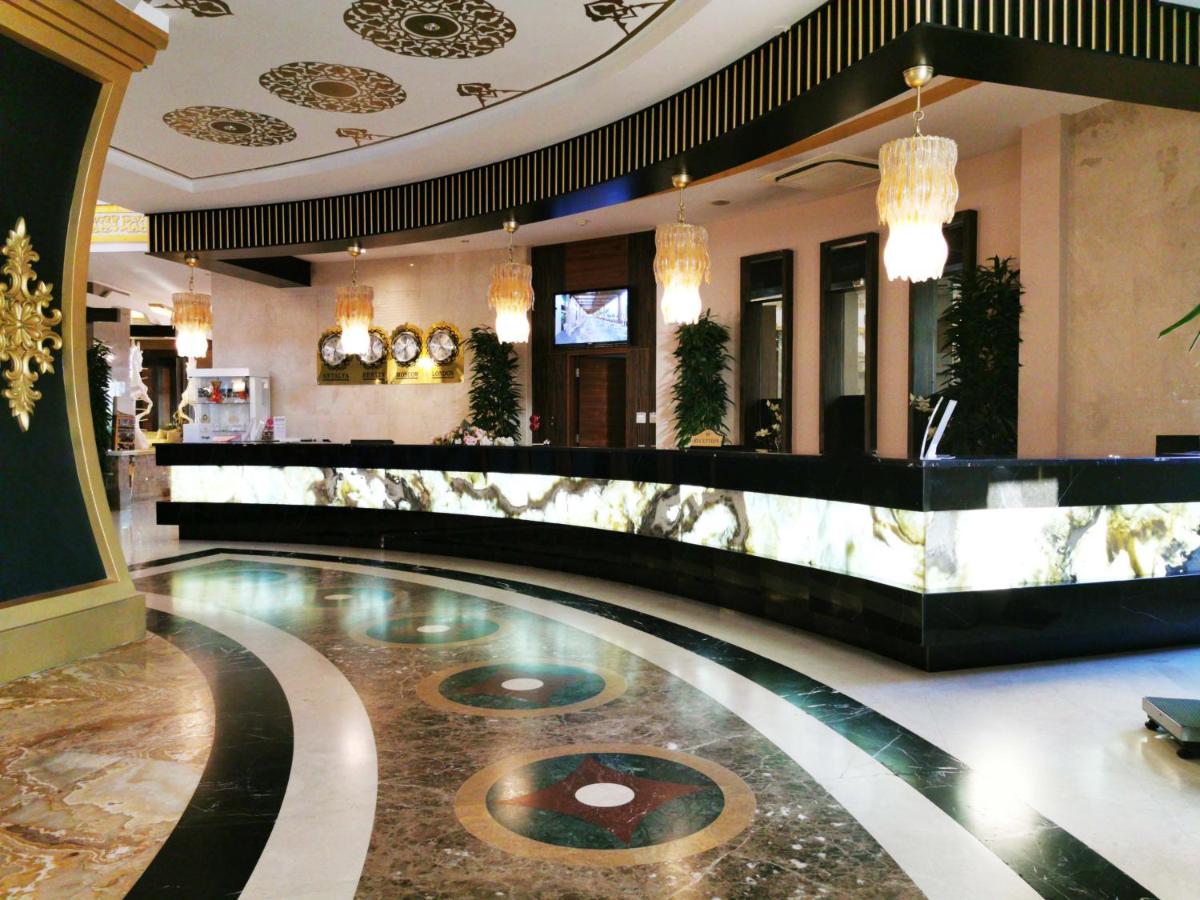 Side Crown Palace Ultra All Inclusive - Housity