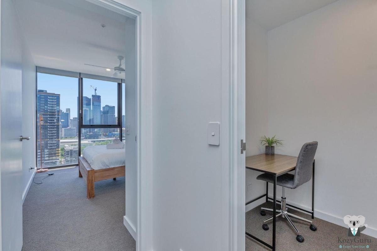 KOZYGURU SOUTH BRISBANE KOZY 1BED APT + FREE PARKING QSB001 - Housity