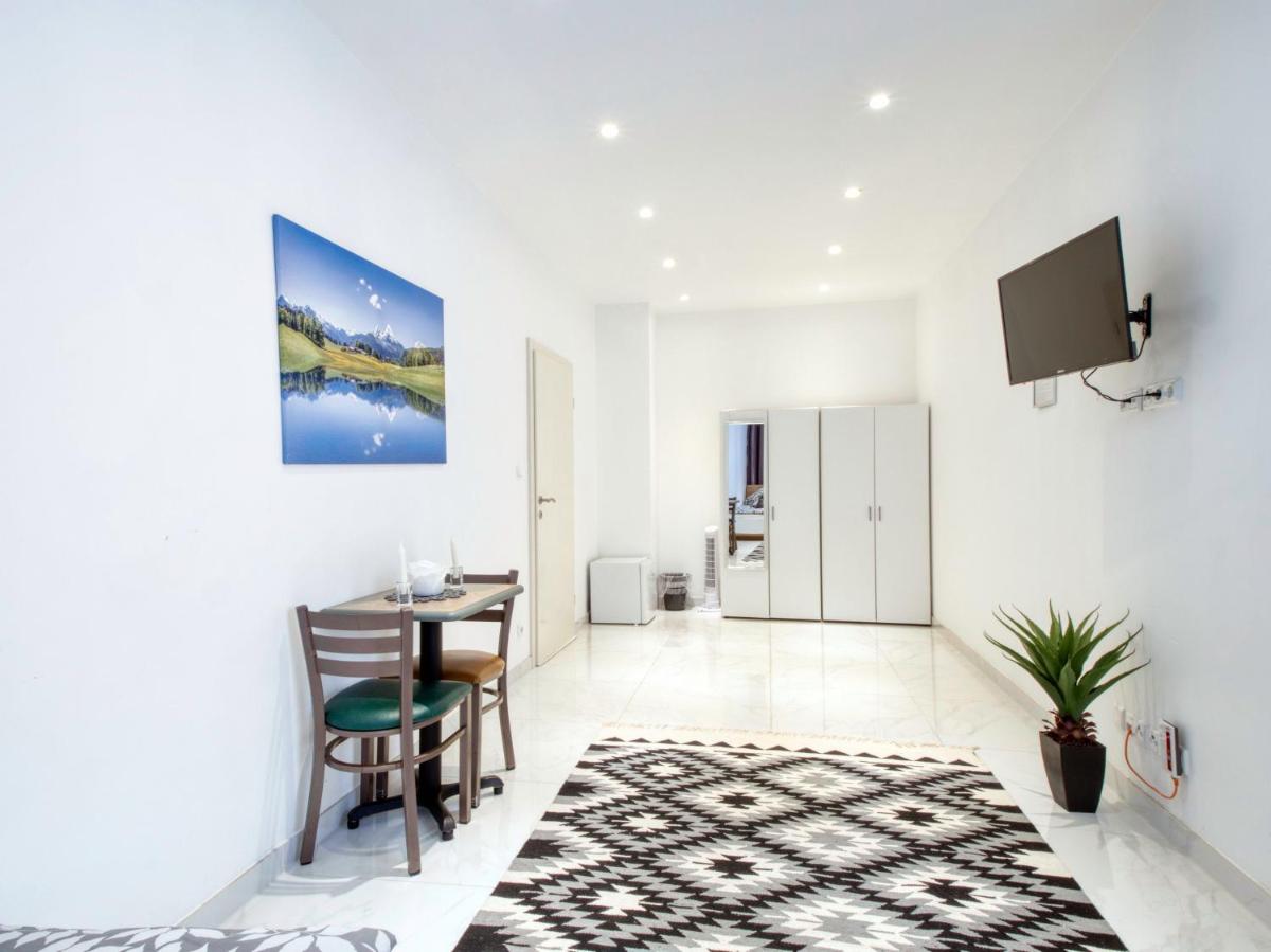 Pension Amanda - Housity