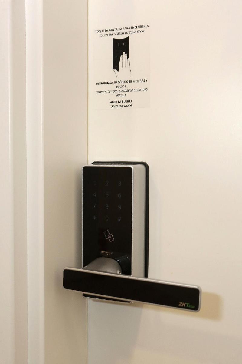 LASARTEROOMS AUTOCHECK-IN - Housity