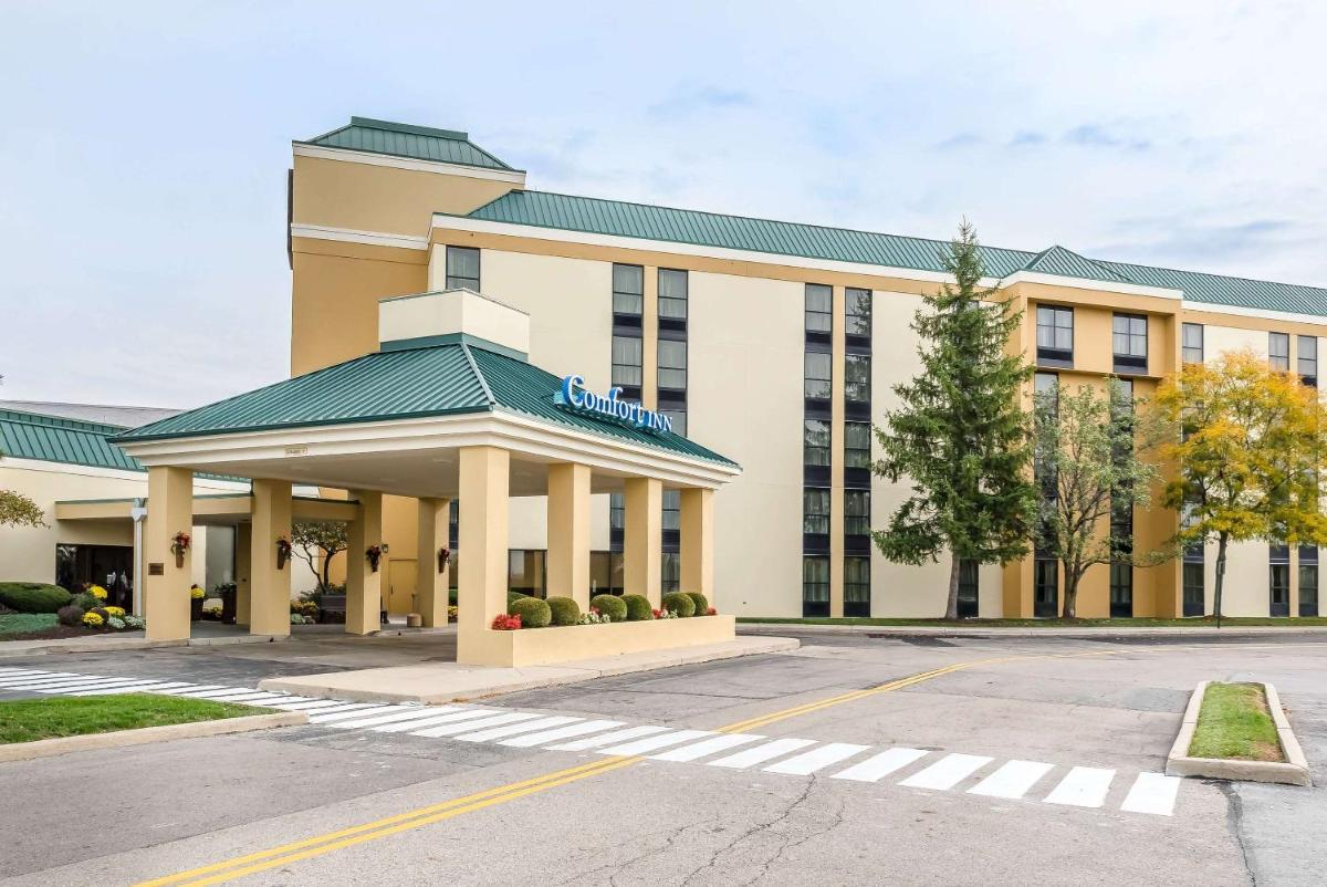 Comfort Inn & Suites Piqua-Near Troy-I75 - Housity