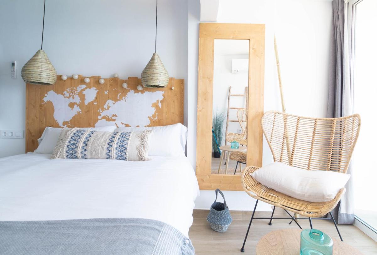 Coconut Beach Boutique Studio - Housity